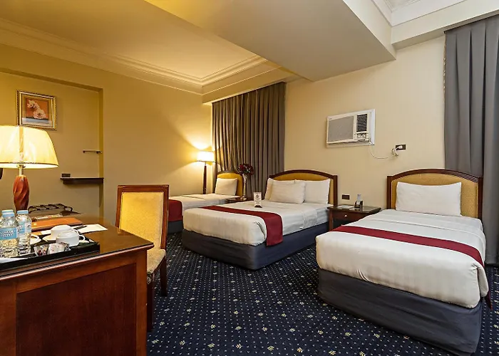 Hotel Sarrosa International And Residential 3*