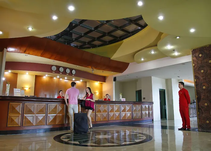 Sarrosa International And Residential Hotel 3*