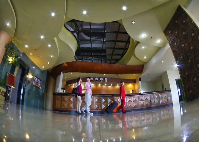 Sarrosa International And Residential Hotel 3*