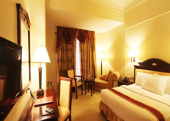 Sarrosa International And Residential Отель 3*
