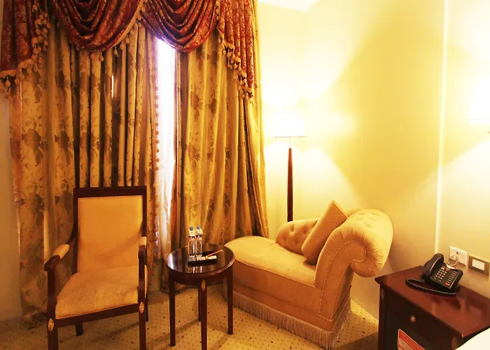 Sarrosa International And Residential Себу