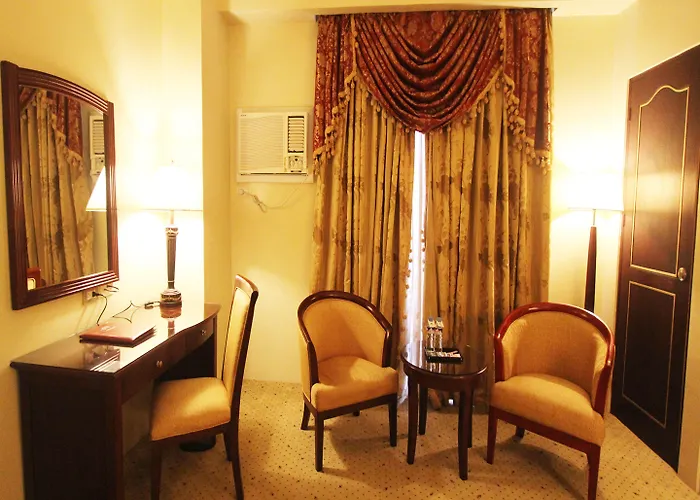 Sarrosa International And Residential Отель Себу
