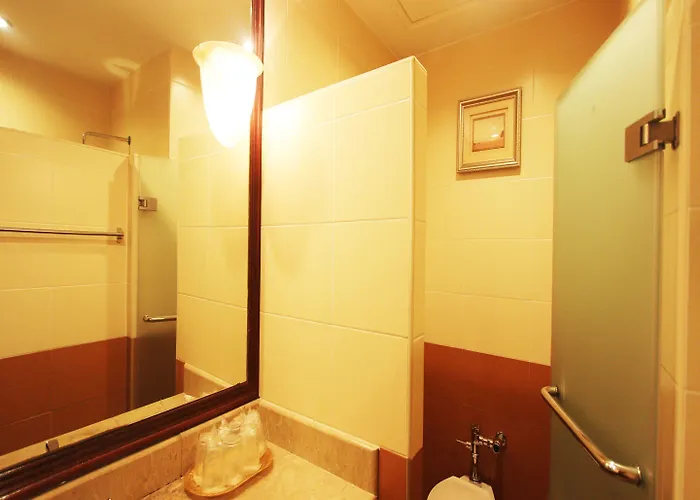 Sarrosa International And Residential 3* Cebu