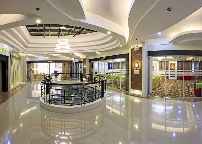 Sarrosa International And Residential 3* Себу