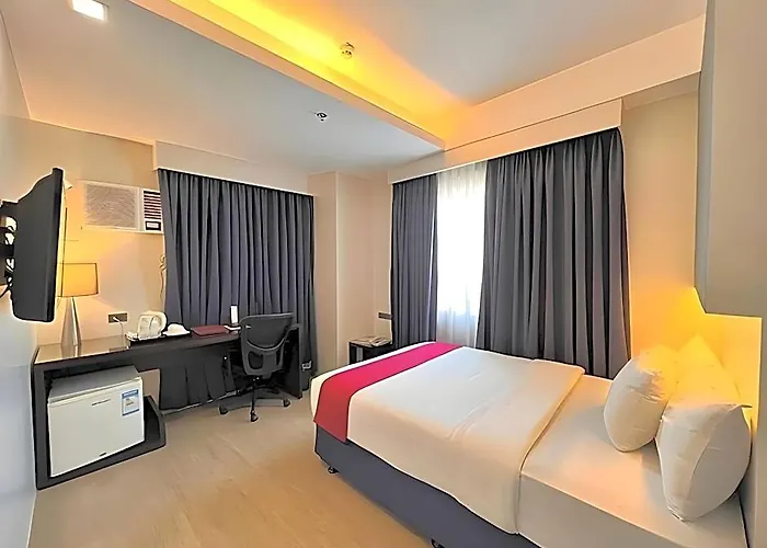 Отель Sarrosa International And Residential Себу