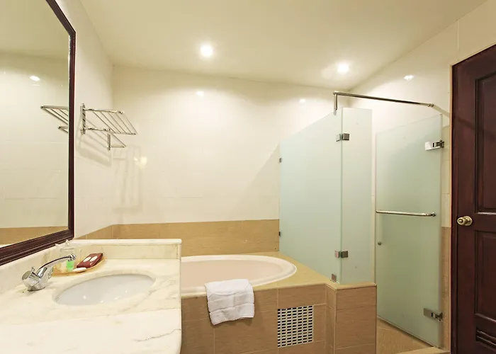Sarrosa International Hotel&residential 3* Cebu